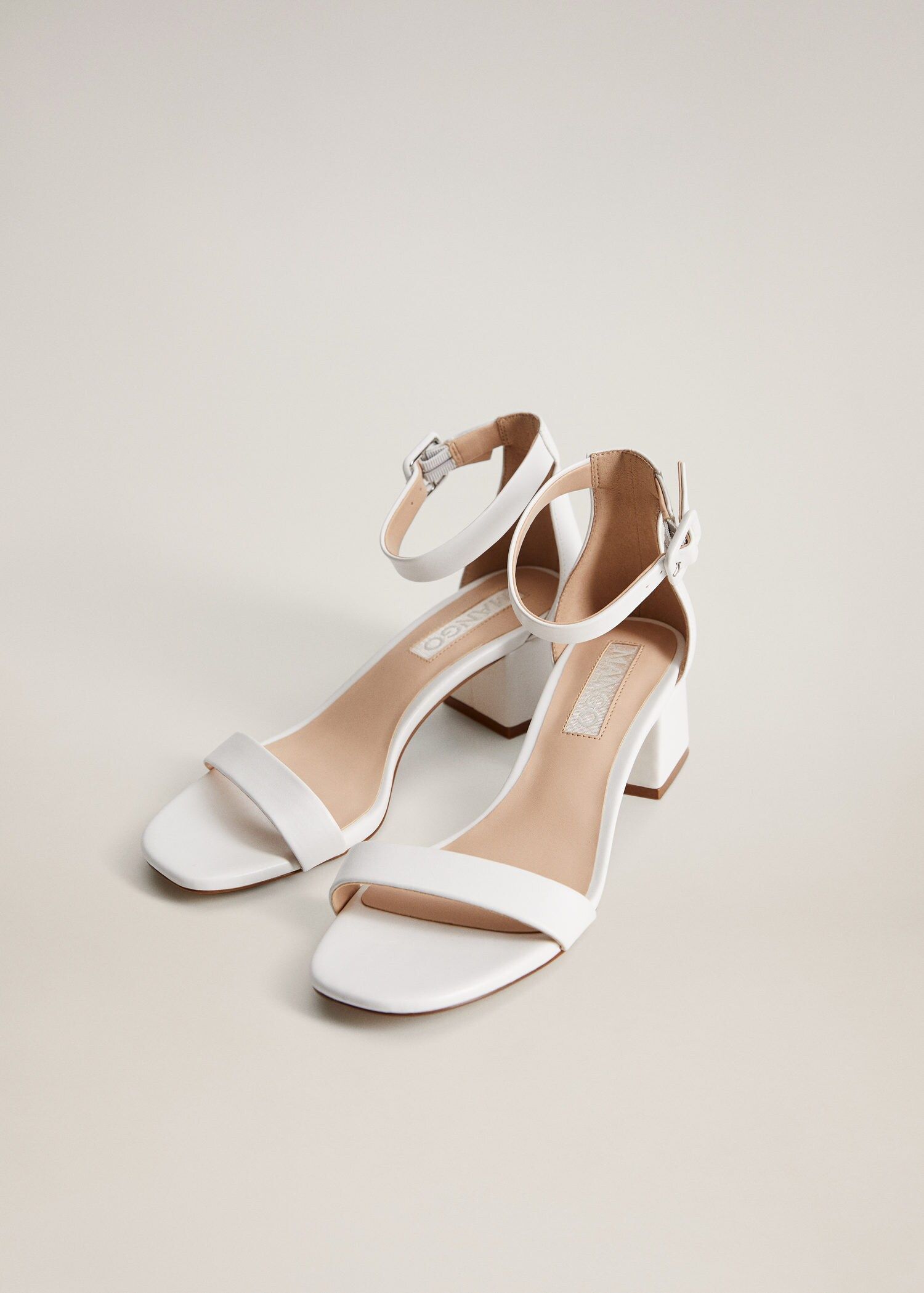 sandalias-blancas-568xnr-1.jpg